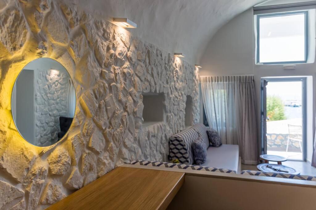 Villa Casa Tholari Al Mare à Pera Gyalos Extérieur photo
